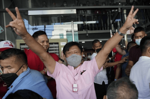 华保斯vs法尔肯贝里
_眼看南海事闹大了华保斯vs法尔肯贝里
，菲方突然就台海议题摊牌，中国等的机会来了？这一次动作很大胆