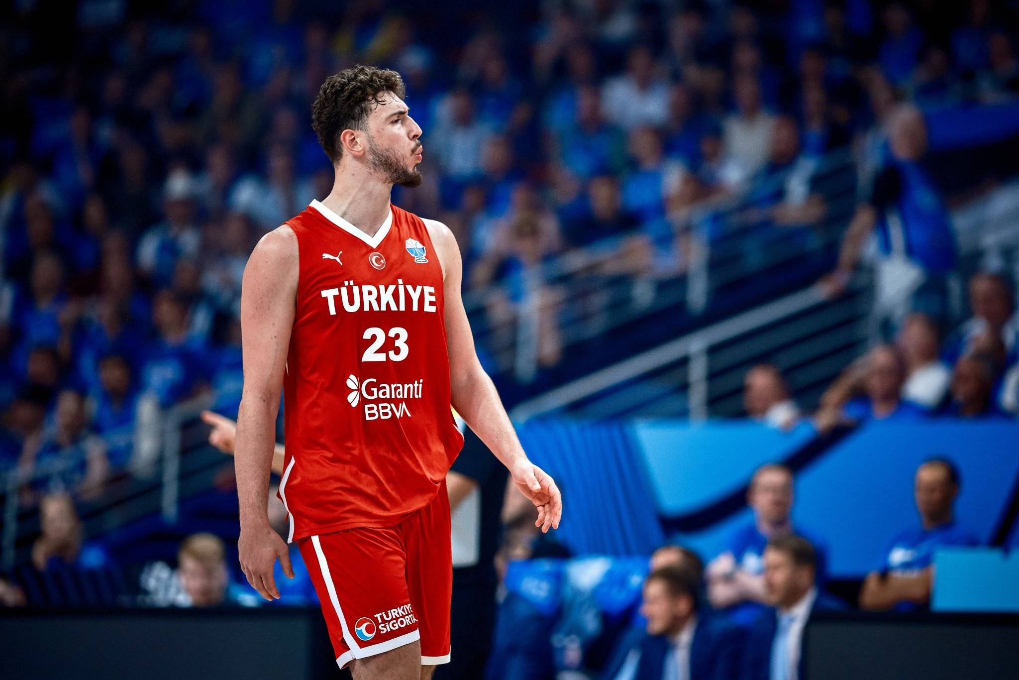 皇冠信用网出租代理_欧洲杯综述：德国狂胜英国63分 申京连续三场20+5+5