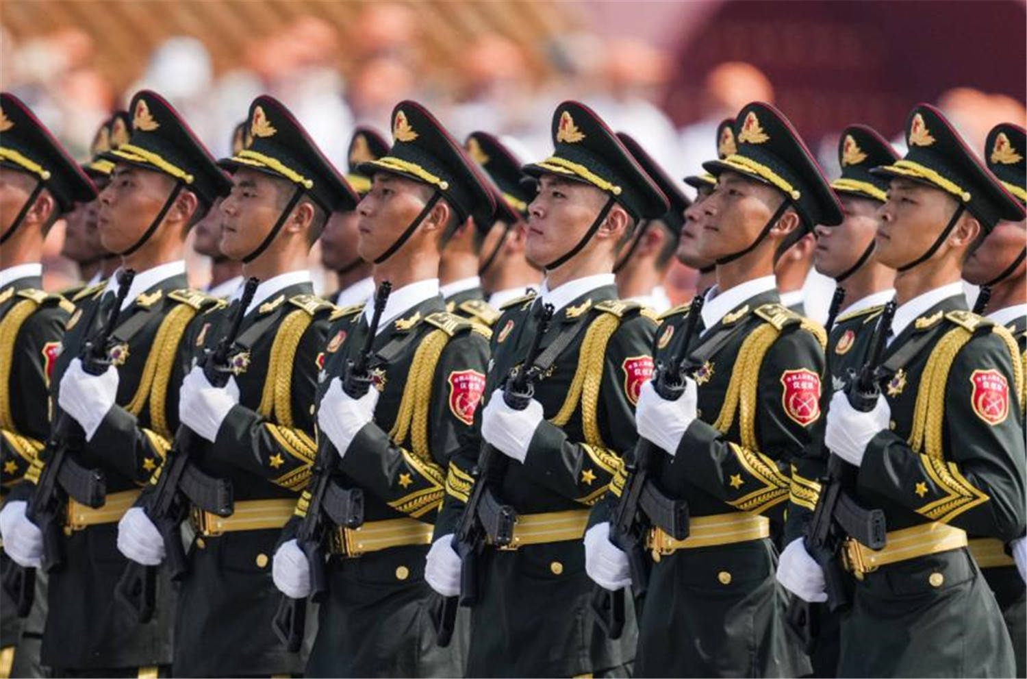 富山胜利vs熊本深红_第1个说阅兵坏话的国家出现富山胜利vs熊本深红，果然是它，解放军被逼出动，不惯着