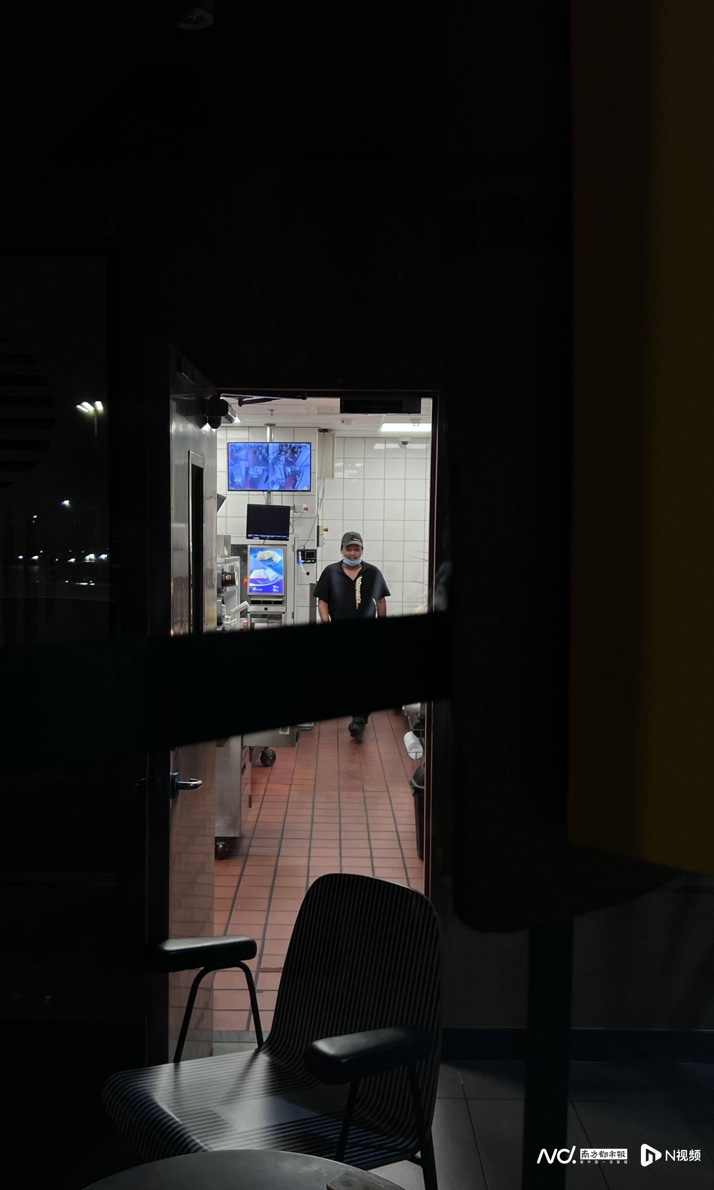 皇冠信用网代理_佛山官宣解除“五停”后两小时内皇冠信用网代理,我们在街头看见