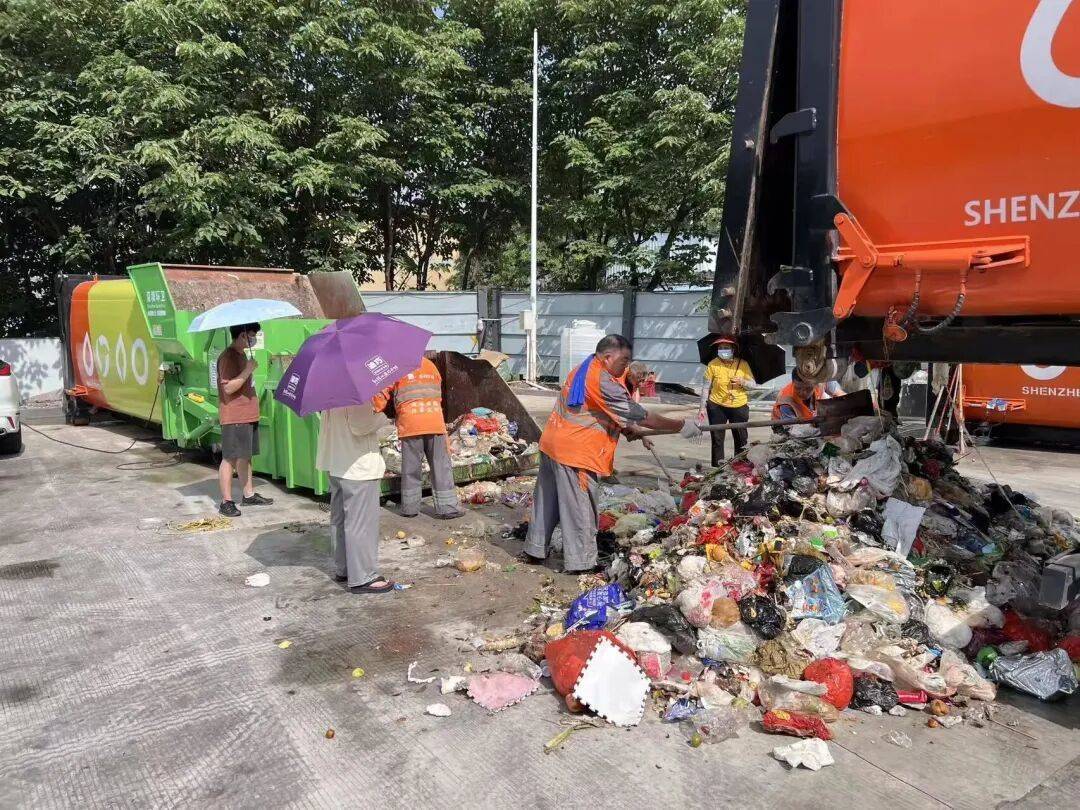 皇冠信用網代理申条件_广东一女子从老家带10万元现金给女儿治病被误扔皇冠信用網代理申条件,环卫工连夜翻10吨垃圾找回