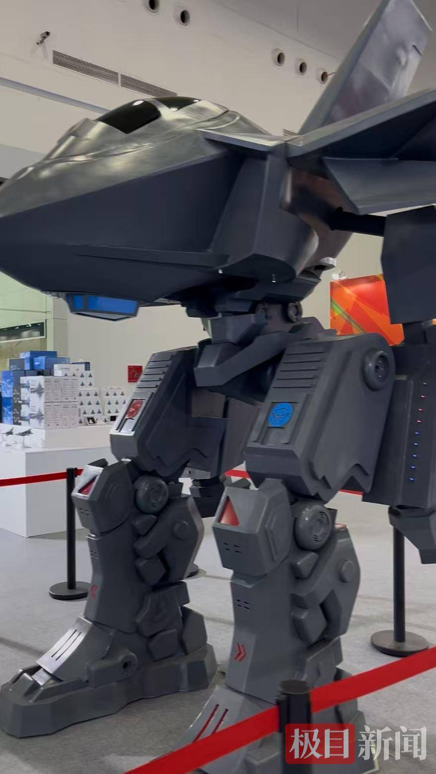 皇冠信用網登2_弹出福建舰皇冠信用網登2,变身“机器人”!歼-35战机机甲重磅亮相