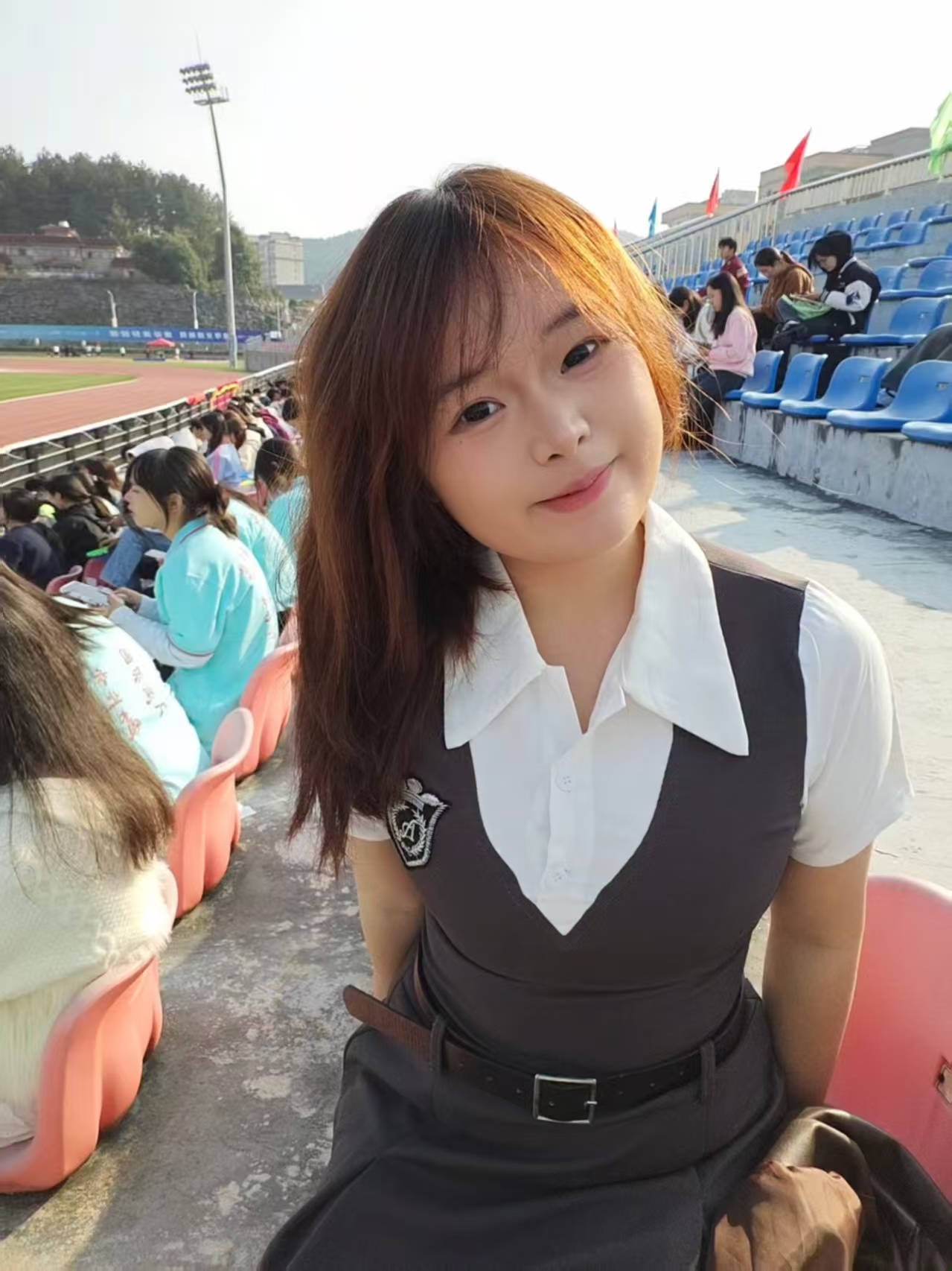 nba季后赛2025时间_那个让老师骄傲的“调皮”班级！30年同学聚会nba季后赛2025时间，还伴有一封来自贵州的感谢信