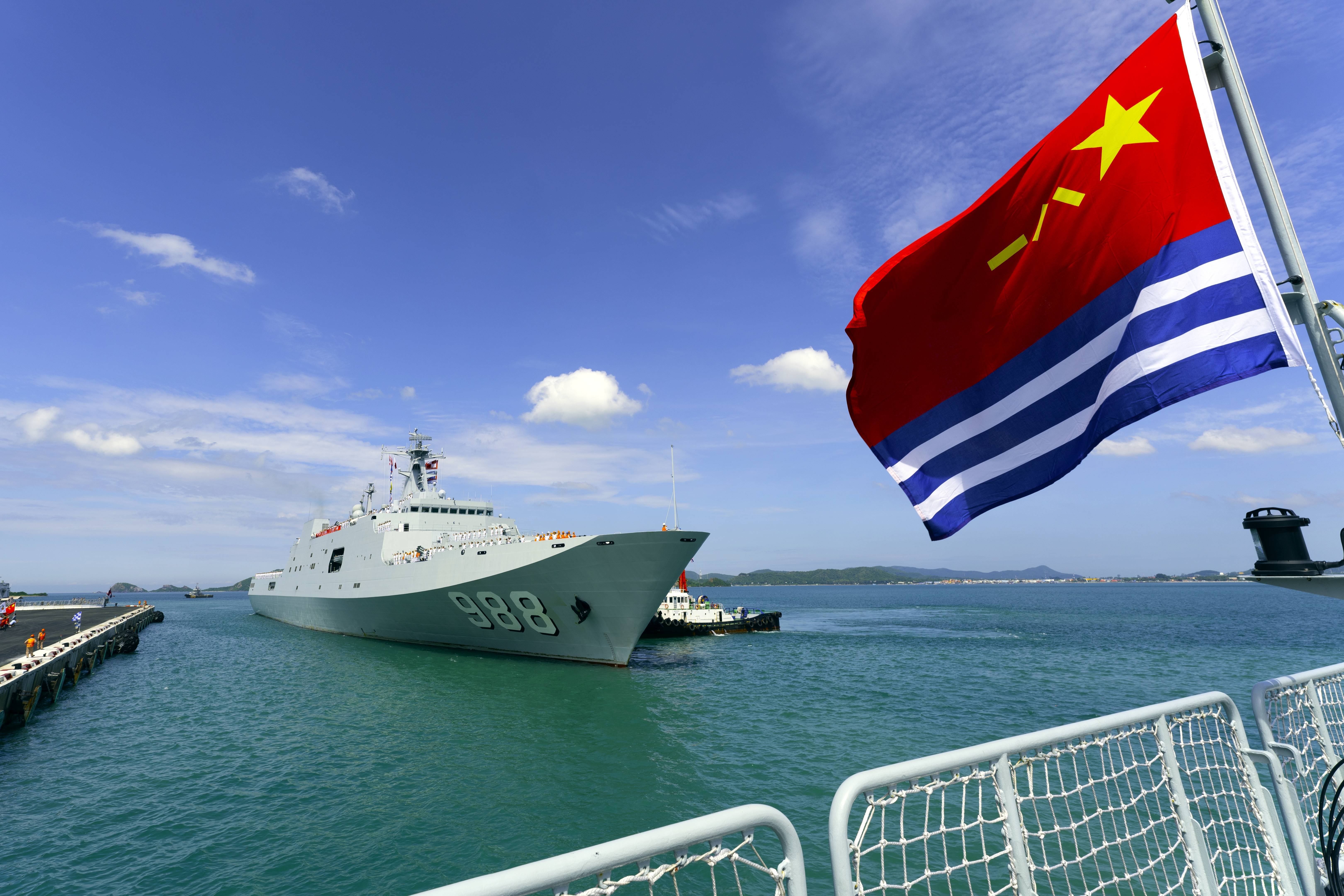 皇冠welcome注册账号_海军83舰编队抵达泰国进行友好访问