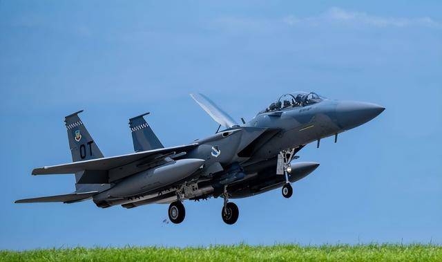 皇冠信用网会员如何注册_印尼买歼-10又生变皇冠信用网会员如何注册,90亿美元预算缩水到16亿,或考虑买退役战机