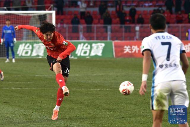 皇冠信用網怎么租
_中甲:辽宁铁人队冲超成功